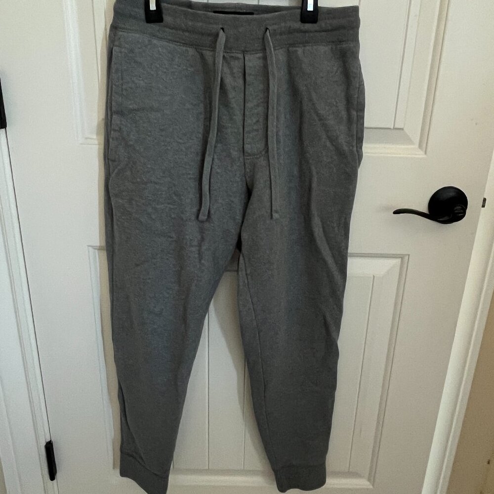 American Eagle Grey size S